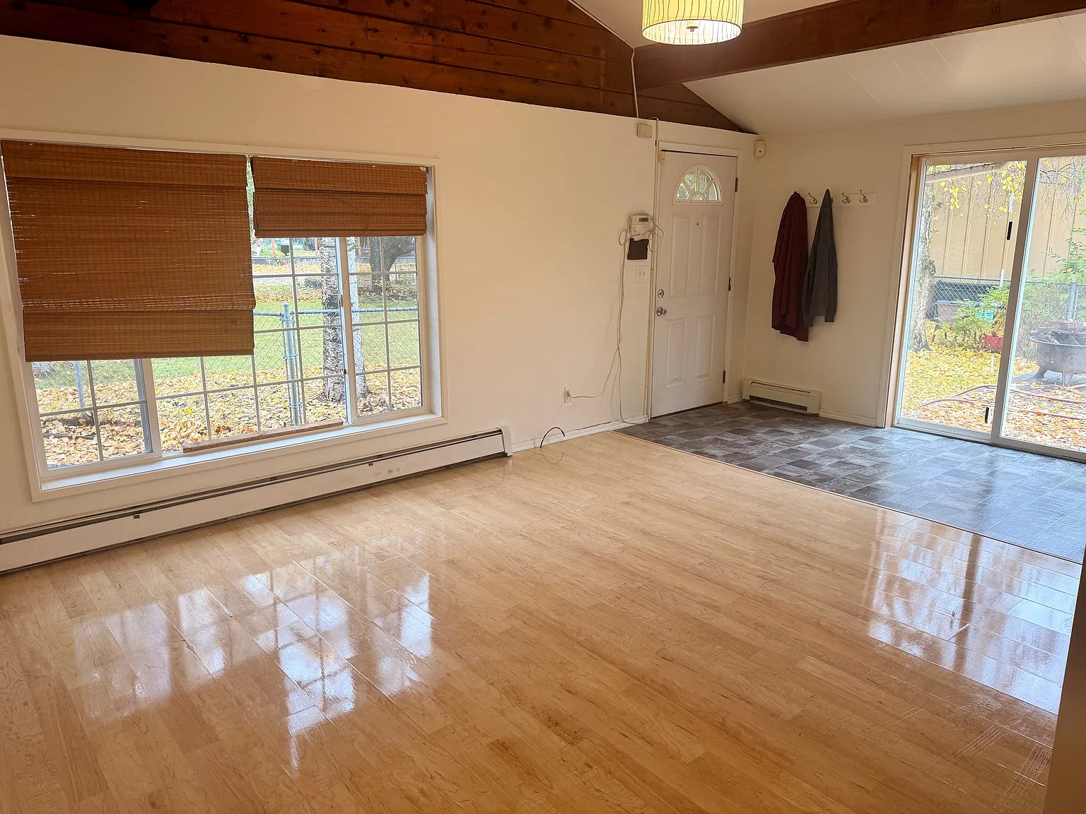 2 bed, 876 sqft, $2,000 — Photo 4