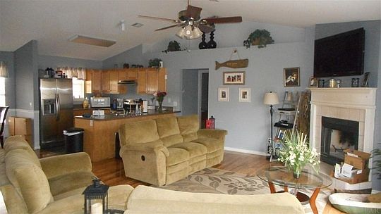 2nd image of 5216 Zachary Blvd