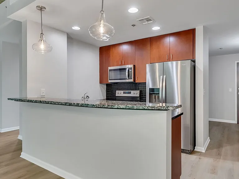 415 Church St #1105 — Photo 15