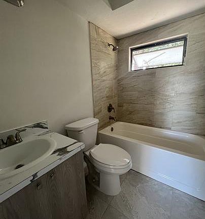 5th image of 3758 Lora St #4-3758-4