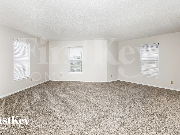 2825 Ludwig Dr — Photo 12