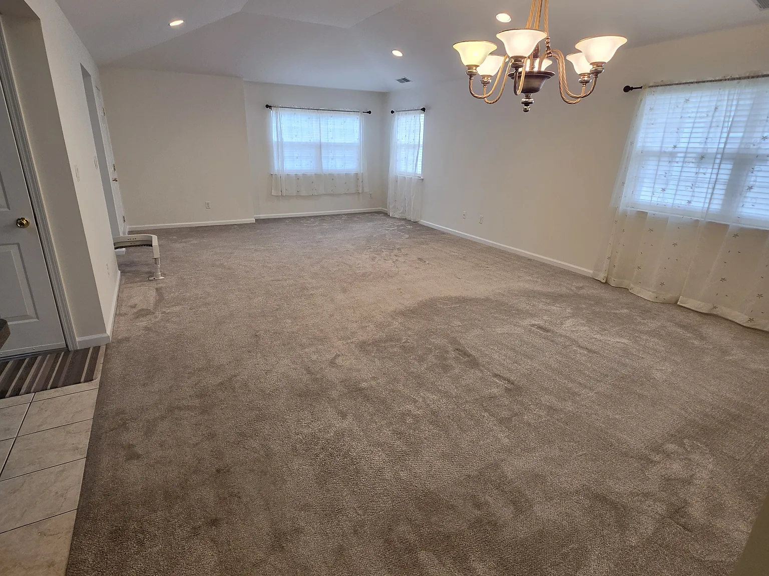 Eagles Walk: Premier Gated 55+ Community Rental — Photo 3