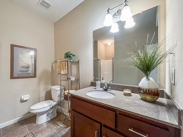 Westbrook Crossing Apartments — Photo 17