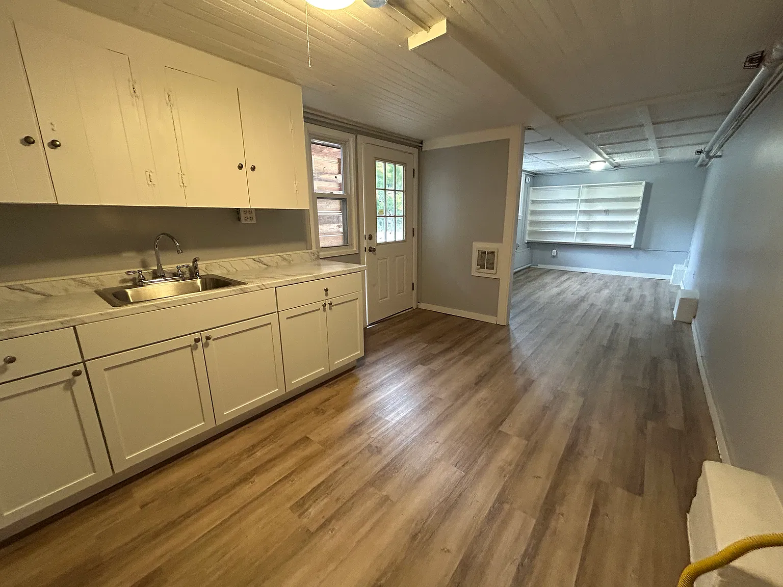 4 Garvins Falls Rd — Photo 2