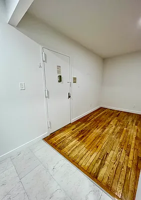 Rented by Hirsch Enterprises Incorporated | media 8