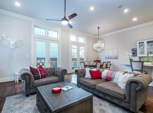 1360 W 25th St, Houston, TX 77008