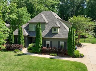 1569 Club Creek Dr, Auburn, AL 36832