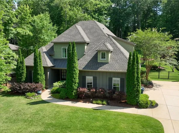 1569 Club Creek Dr, Auburn, AL 36832
