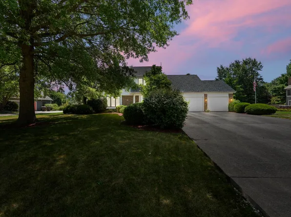8918 Orchard View Ct, Fort Wayne, IN 46835