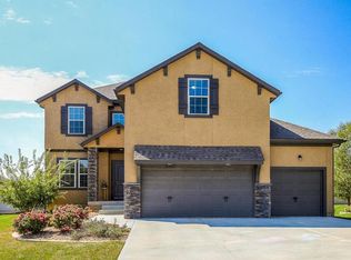 21867 W 121st Ct, Olathe, KS 66061