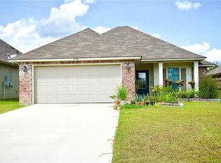 7733 Ridgeline Dr, Denham Springs, LA 70726