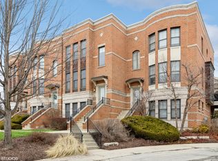 13 Busse Hwy, Park Ridge, IL 60068