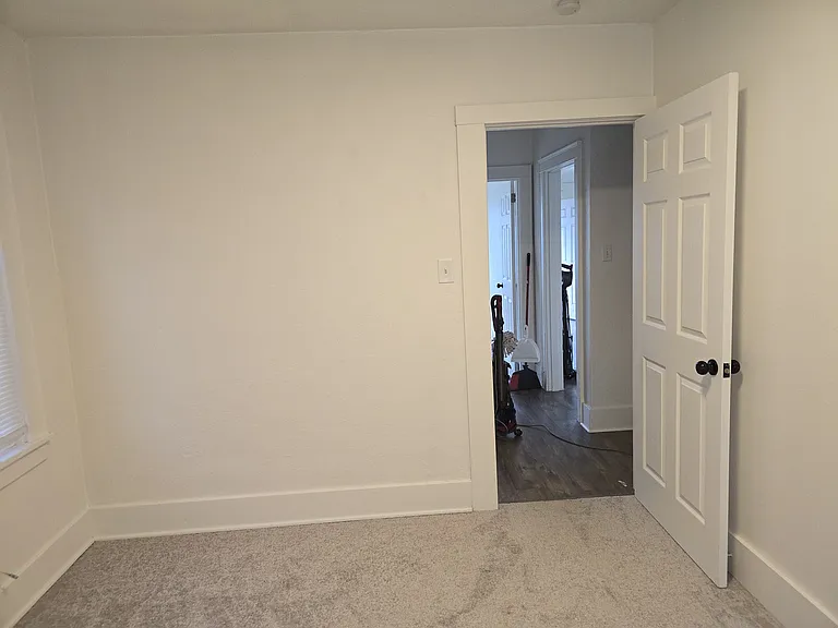 2627 Bay Ave #A — Photo 3
