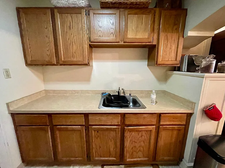 2636 N Oakland Ave — Photo 14