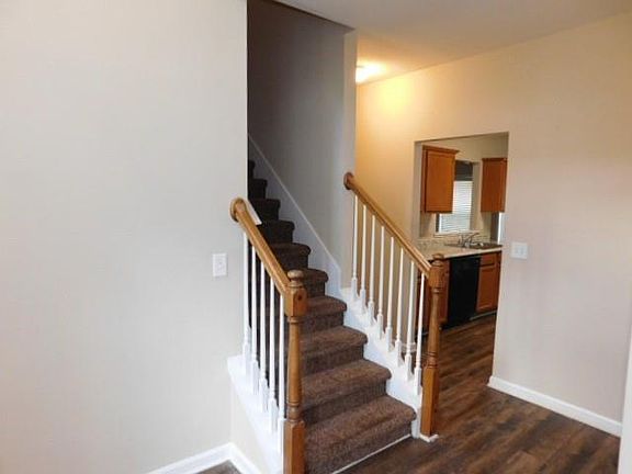 4th image of 4610 Ferncrest Pl