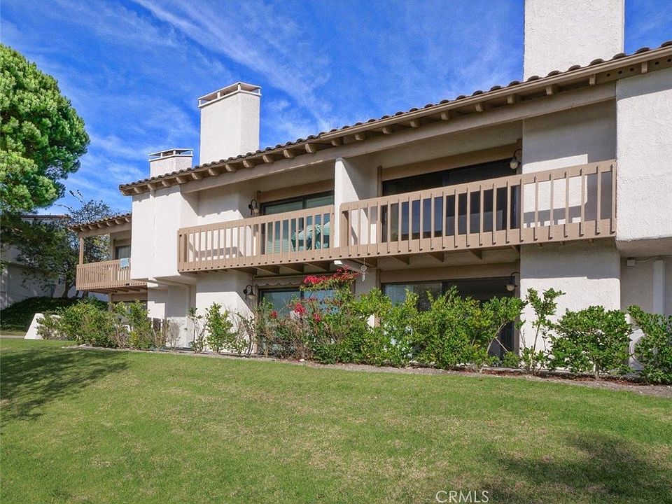 1st image of 43 Seaview Dr S