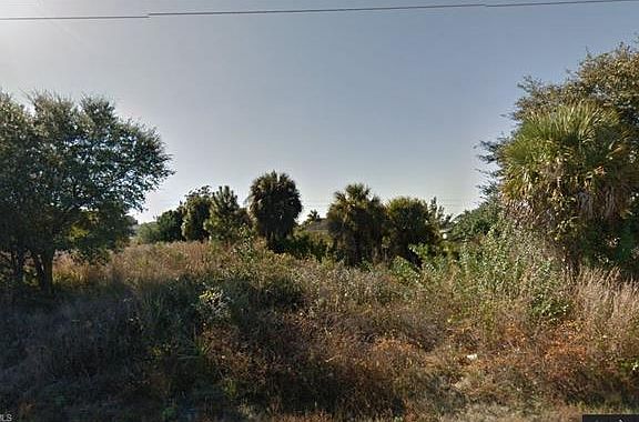 2nd image of 706/708 Thomas Sherwin Ave S