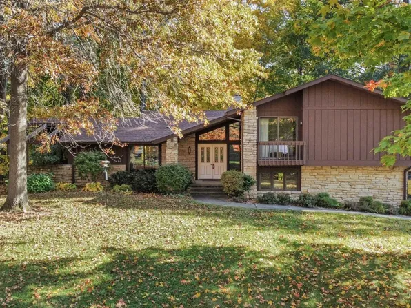 1147 N 400 E, Chesterton, IN 46304