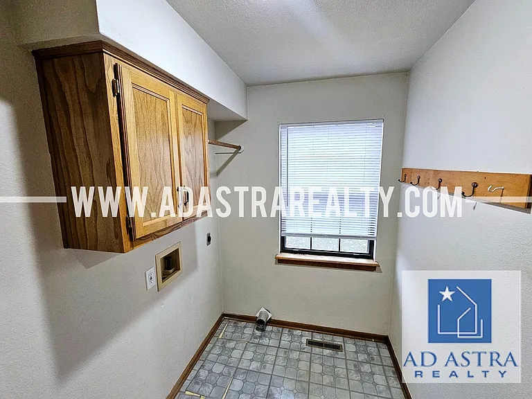 4519 E 139th St — Photo 13