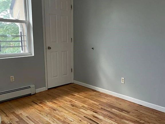 3rd image of 17319 Vaswani Ave