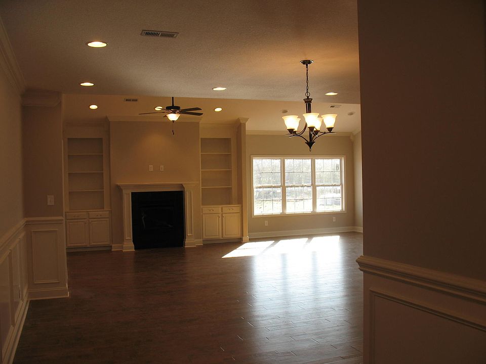 2nd image of 7335 Napa Valley Way