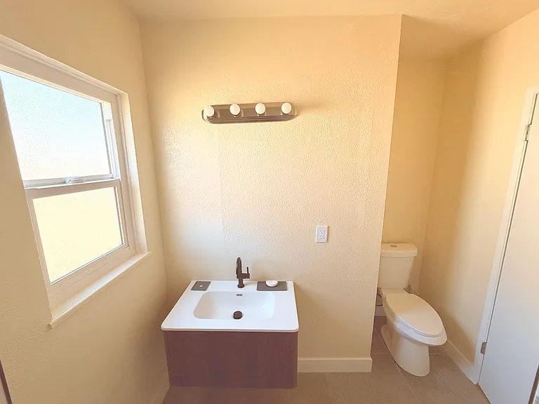 16348 Taylor Ave — Photo 5