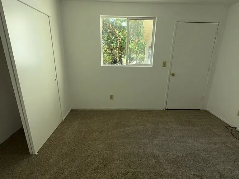 13445 Lakeshore Dr — Photo 11