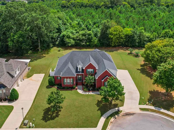 145 Misty River Ln SW, Huntsville, AL 35824