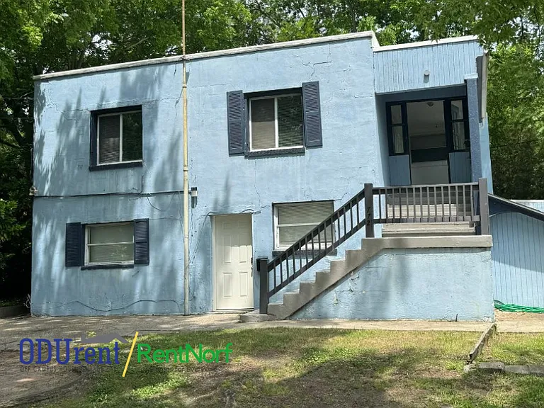 772 50th St #A — Photo 1
