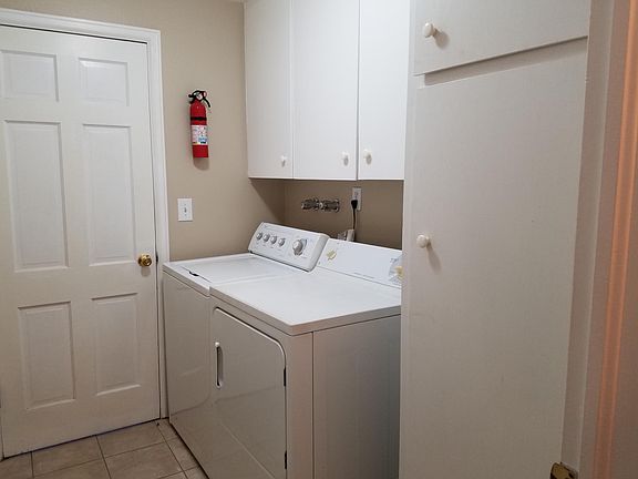 Laundry in unit