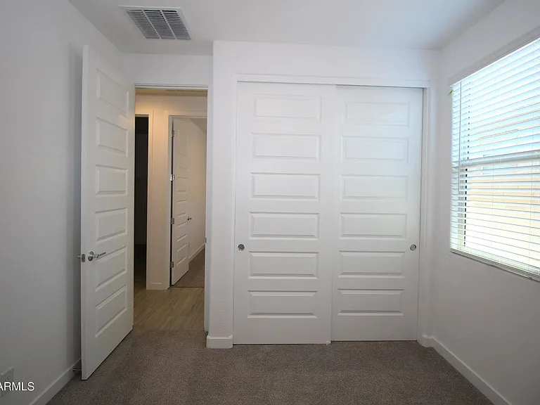 9241 W Roma Ave — Photo 8