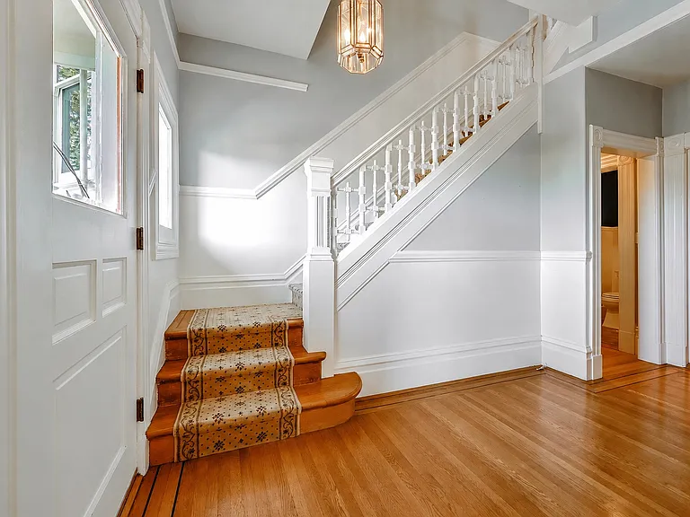 525 Liberty St — Photo 30