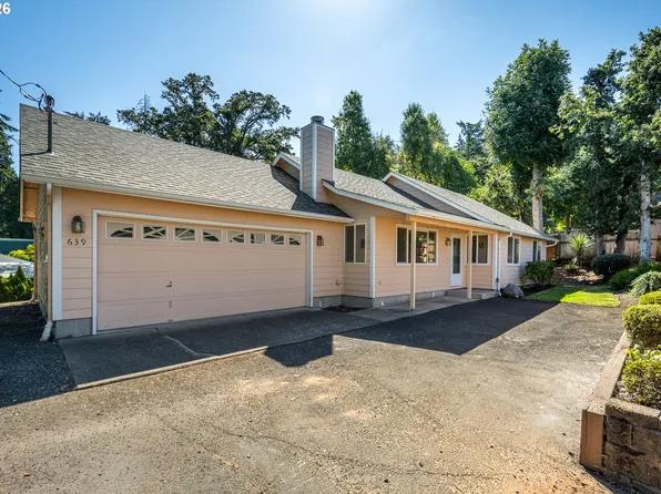 639 S 70th St, Springfield, OR 97478
