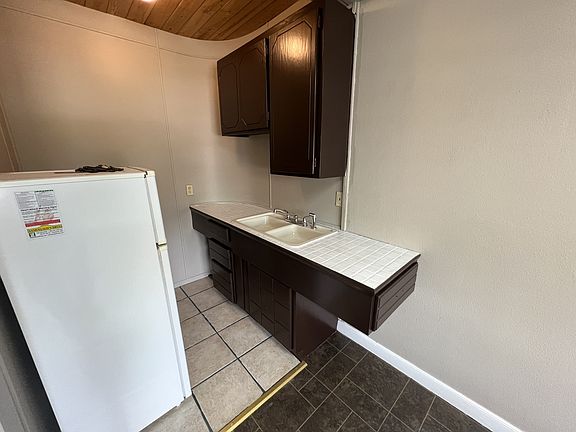 2nd image of 511 N Main St #3