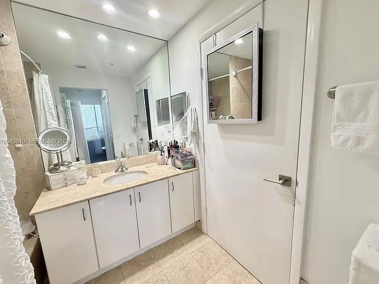 801 Brickell Key Blvd #1704 — Photo 3