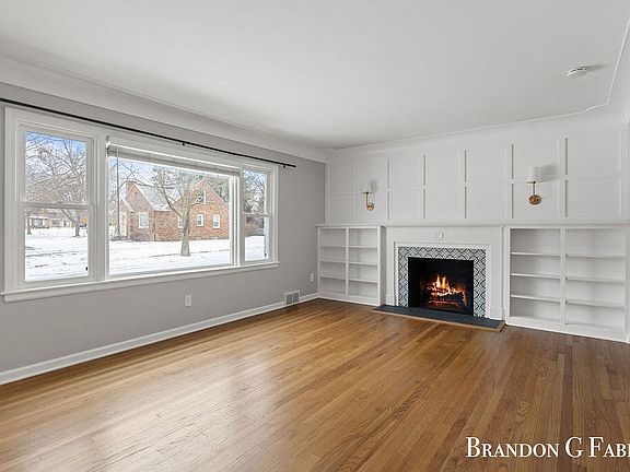 5th image of 2448 College Ave SE