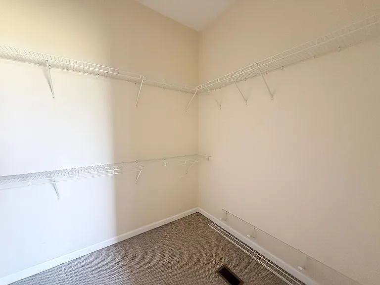 4565 Twin Creeks Dr — Photo 33