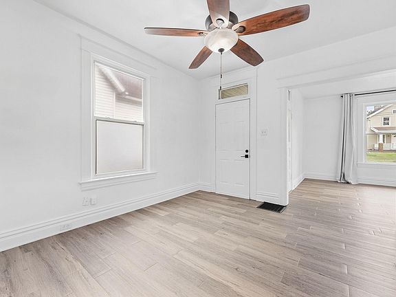 2nd image of 3424 Broadway