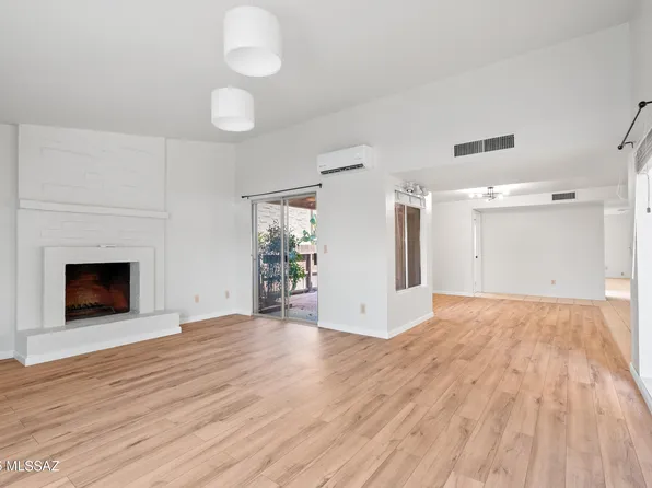 2030 N Terraza De La Cienega, Tucson, AZ 85715
