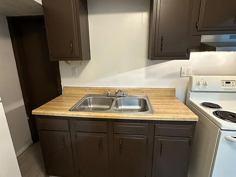 333 Manown St #106 — Photo 4