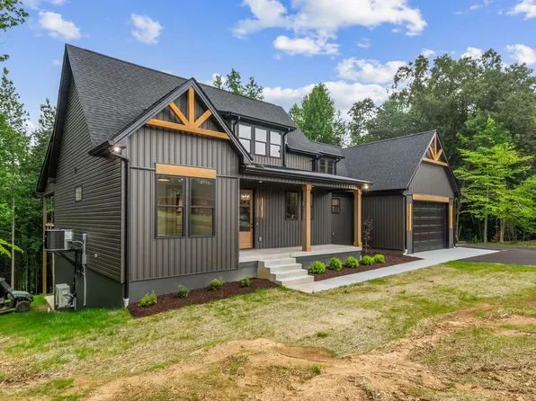 594 Overlook Cir, Tullahoma, TN 37388