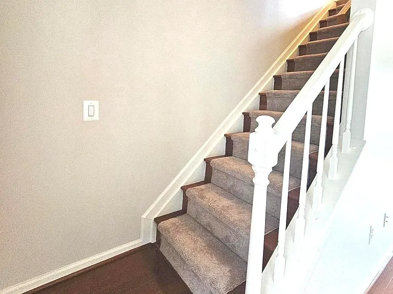 6552 Old Carriage Ln — Photo 16