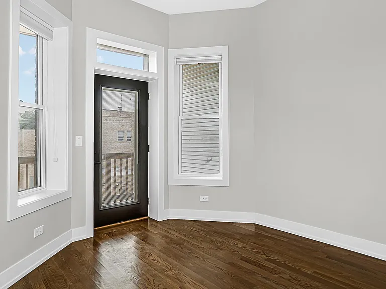 721 W Melrose St #3R — Photo 8