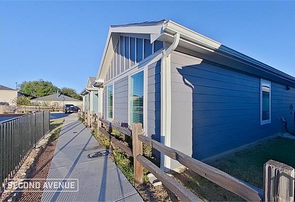 2nd image of 8719 Cottage Creek Dr