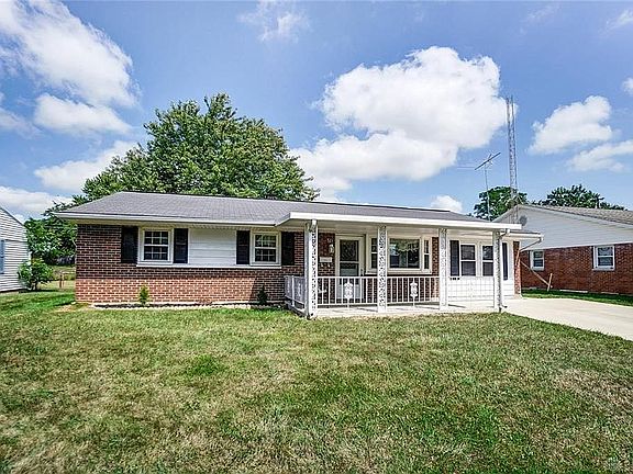2nd image of 521 Buttercup Ave