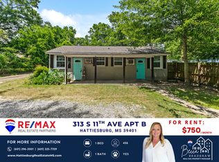 313 S 11th Ave #B, Hattiesburg, MS 39401