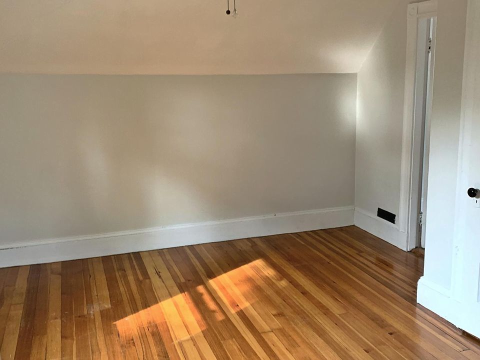 1st image of 3 Buckley St #3AA