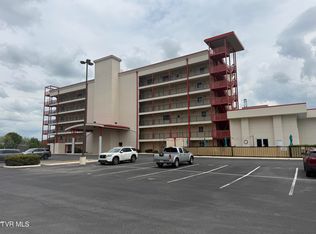 120 Raceday Center Dr UNIT 104, Bristol, TN 37620