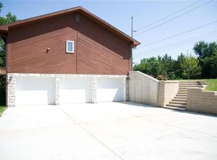 2932 Marlatt Ave, Manhattan, KS 66502