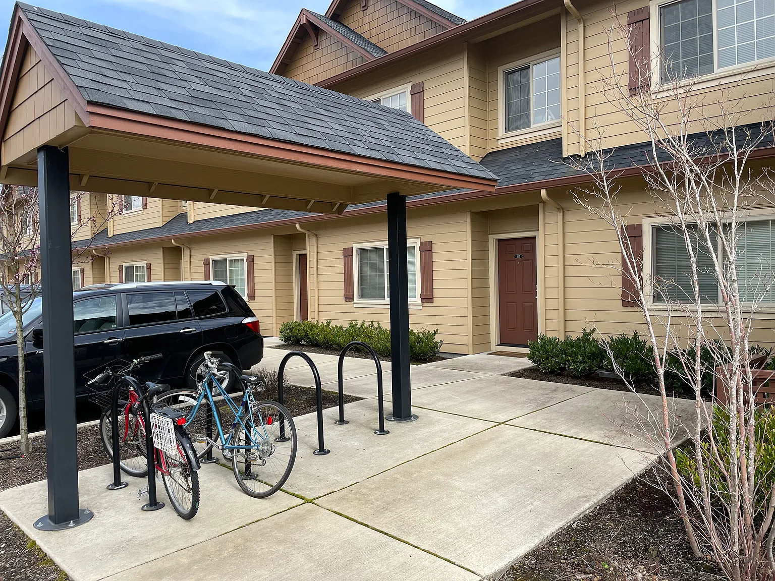 3 bed, 3.5 bath, 1500 sqft, $2,800 — Photo 2